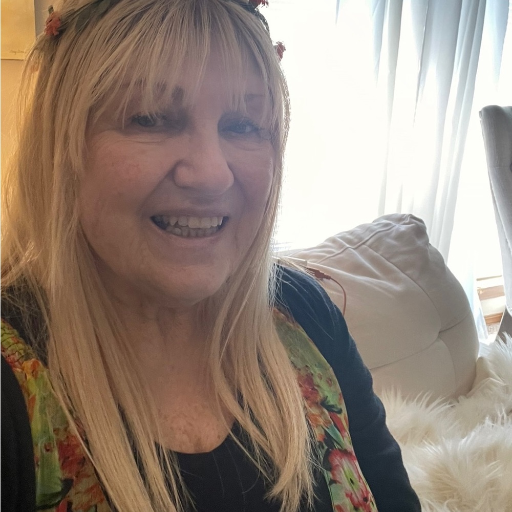 Meet your Posher, Victoria